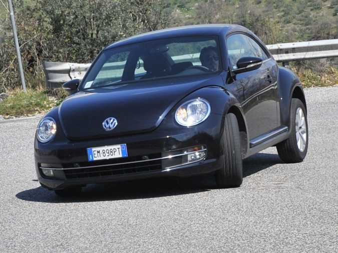 Volkswagen Maggiolino 1.6 Tdi: prova su strada