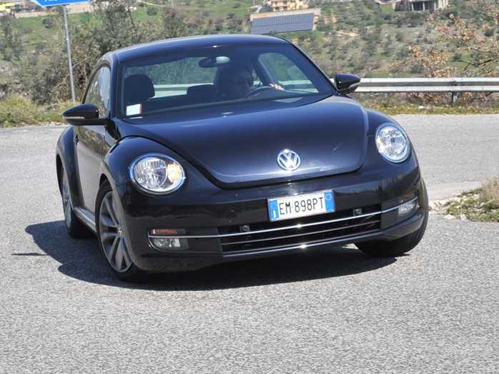 Volkswagen Maggiolino 1.6 Tdi: prova su strada