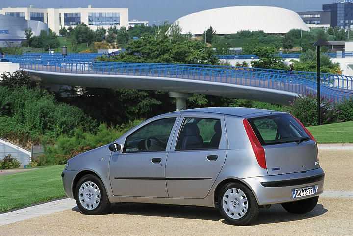 Fiat Punto compie 20 anni