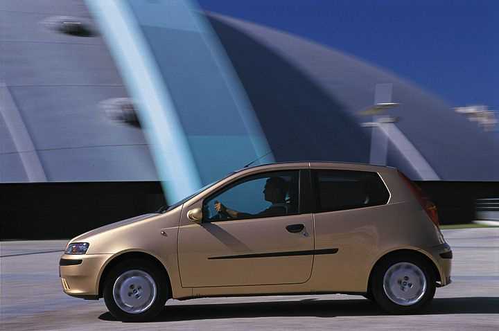 Fiat Punto compie 20 anni