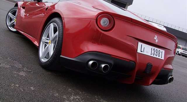 Ferrari F12 Berlinetta: la prova su strada