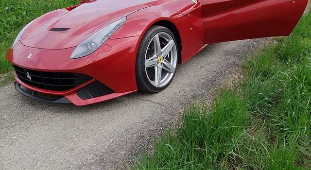 Ferrari F12 Berlinetta: la prova su strada