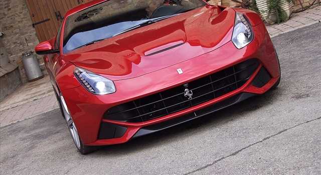 Ferrari F12 Berlinetta: la prova su strada