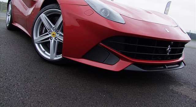 Ferrari F12 Berlinetta: la prova su strada