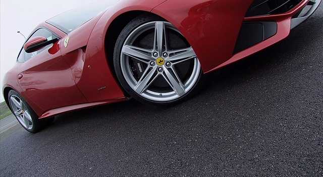 Ferrari F12 Berlinetta: la prova su strada