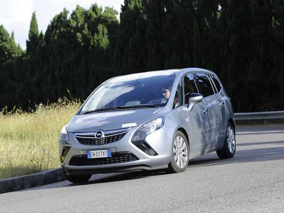 Opel Zafira Tourer: la prova su strada