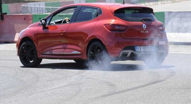 Renault Clio RS: la prova su strada e in pista