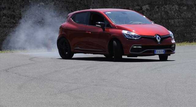 Renault Clio RS: la prova su strada e in pista