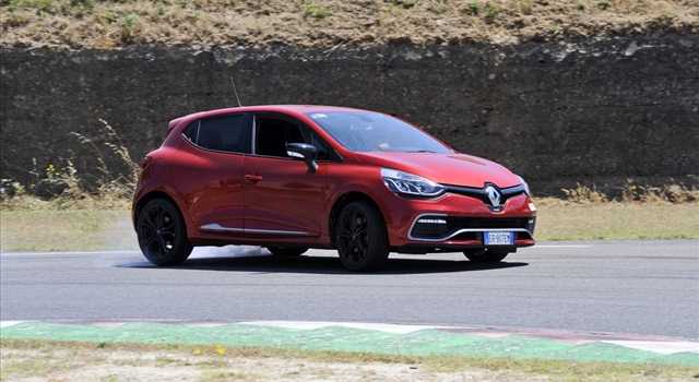 Renault Clio RS: la prova su strada e in pista