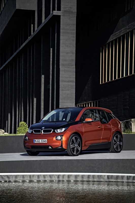 Bmw i3: le foto ufficiali