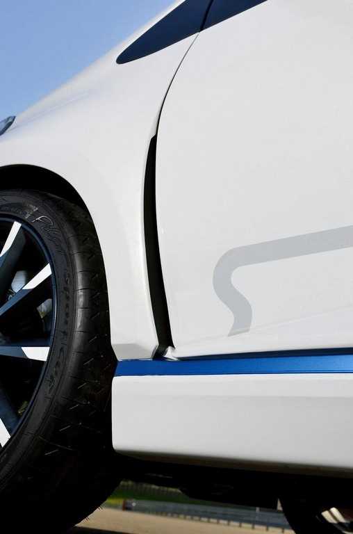 Toyota Yaris Hybrid-R Concept