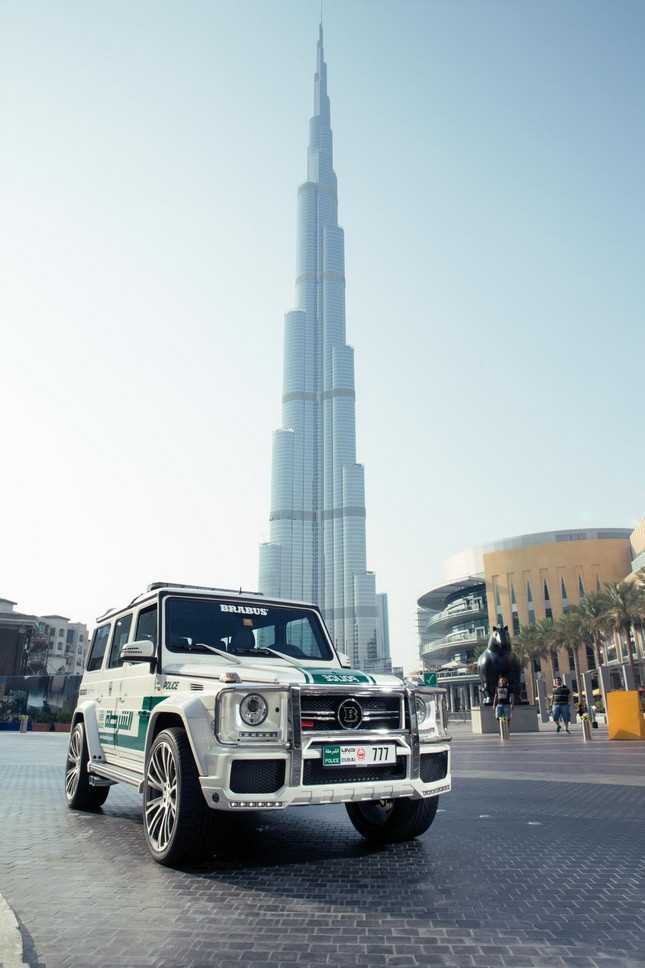 Brabus B63S-700 Widestar  per la Polizia di Dubai