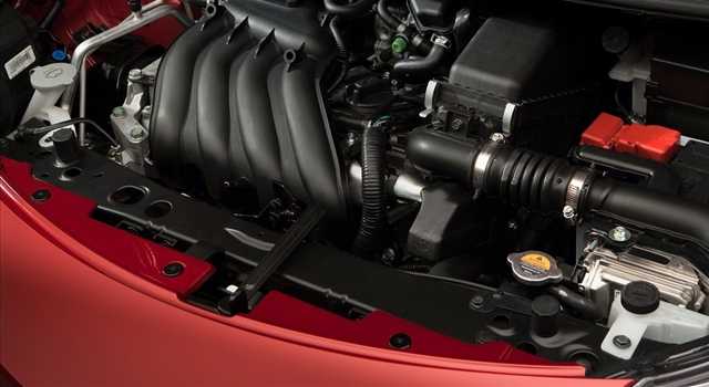 Nissan Versa Note SR 2014