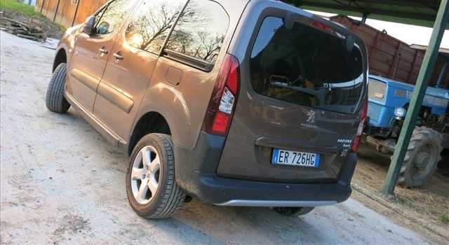 Peugeot Partner Tepee Dangel Endurance Outdoor, prova su strada