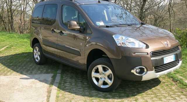 Peugeot Partner Tepee Dangel Endurance Outdoor, prova su strada
