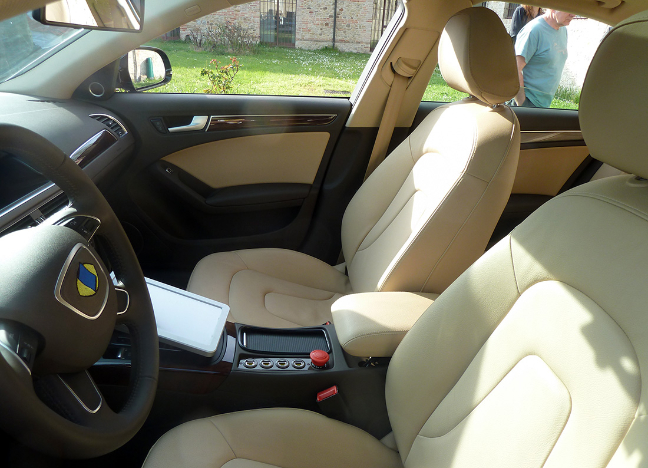 DEEVA, la self-driving car di VisLab