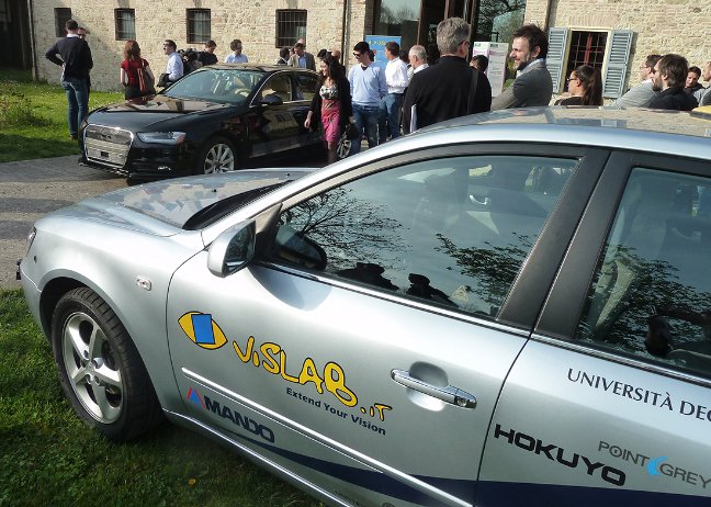 DEEVA, la self-driving car di VisLab