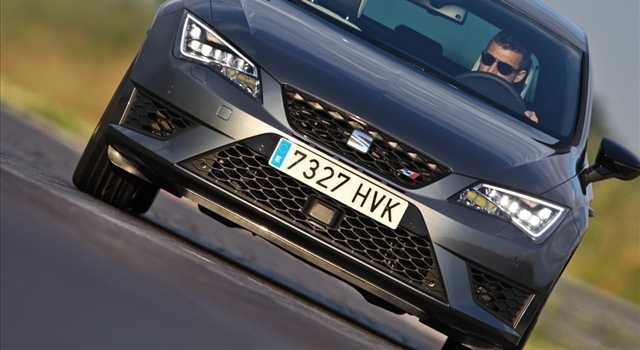 SEAT Leon Cupra: primo contatto