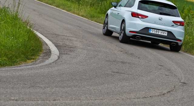 SEAT Leon Cupra: primo contatto
