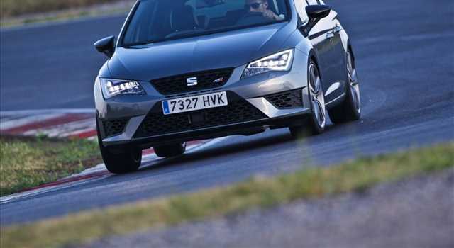 SEAT Leon Cupra: primo contatto