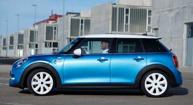 Mini 5 porte: immagini ufficiali