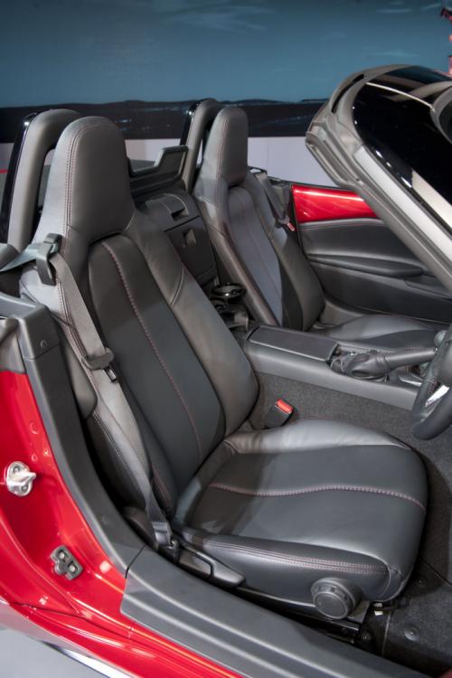 Nuova Mazda MX-5 2015