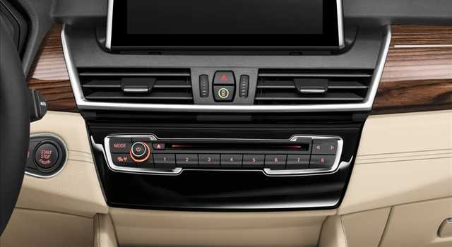 BMW Serie 2 Active Tourer: nuove immagini