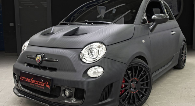 Romeo Ferraris: accessori in carbonio 500 Abarth