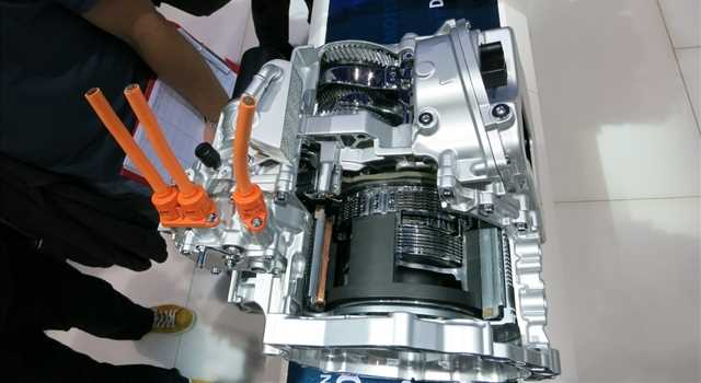 Volkswagen, motorizzazioni al Salone di Parigi 2014