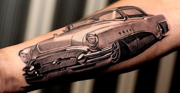 Car Tattoo: i tatuaggi a tema auto più curiosi