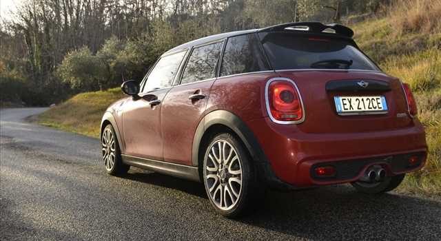 MINI Cooper S 5 porte