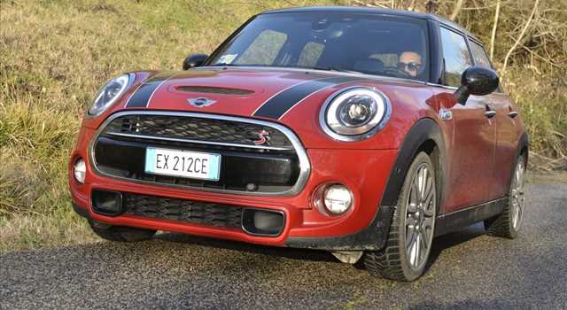 MINI Cooper S 5 porte