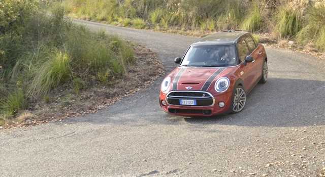MINI Cooper S 5 porte