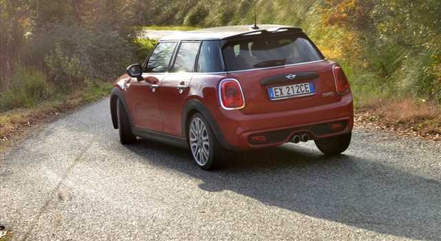MINI Cooper S 5 porte