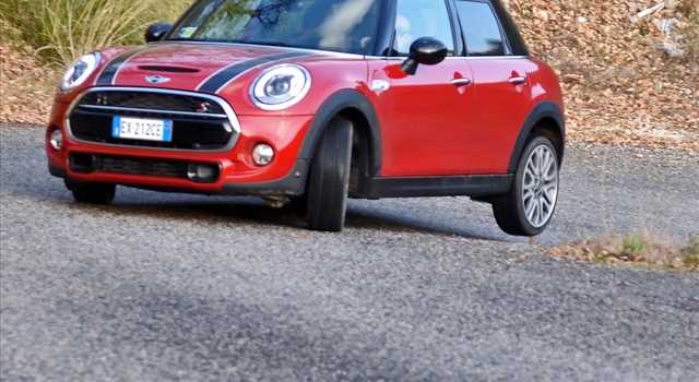 MINI Cooper S 5 porte