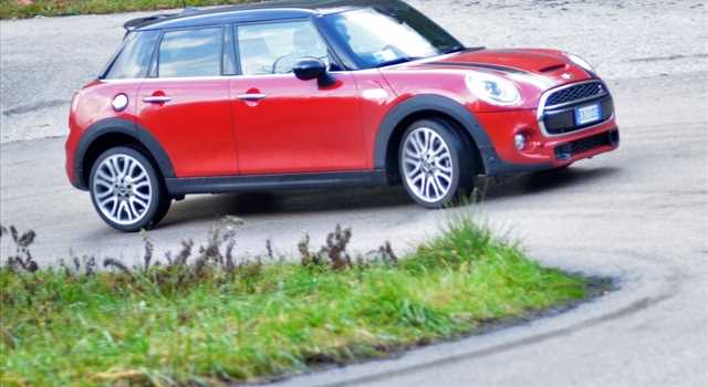 MINI Cooper S 5 porte