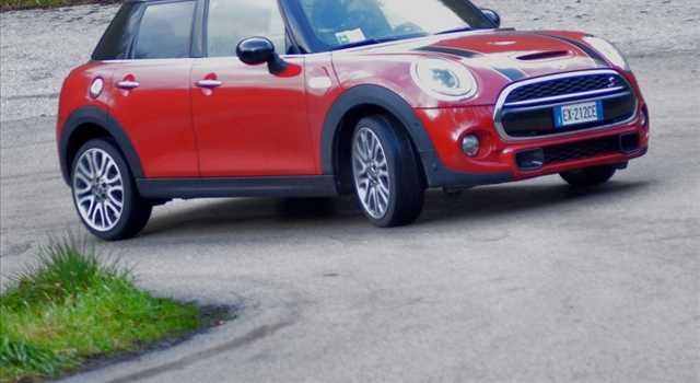 MINI Cooper S 5 porte