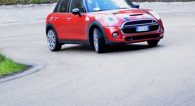 MINI Cooper S 5 porte
