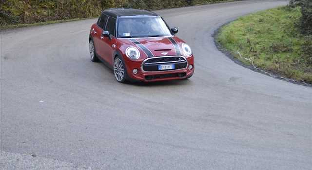 MINI Cooper S 5 porte