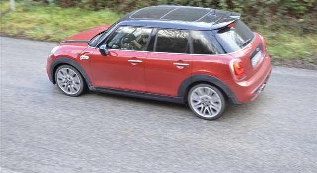 MINI Cooper S 5 porte