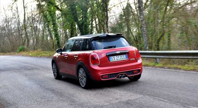MINI Cooper S 5 porte