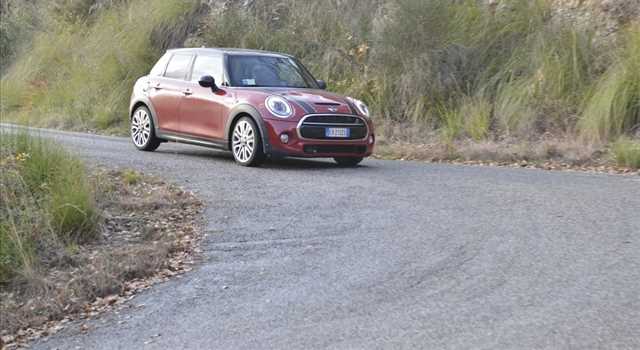 MINI Cooper S 5 porte