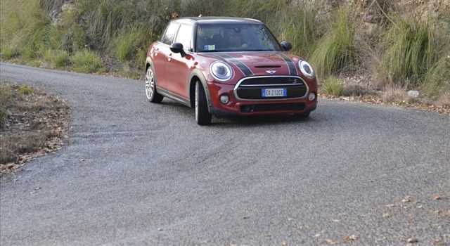 MINI Cooper S 5 porte