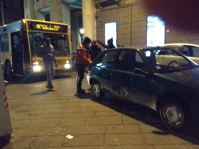 I parcheggi più assurdi di Napoli