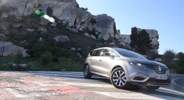 Renault Espace 2015, primo contatto