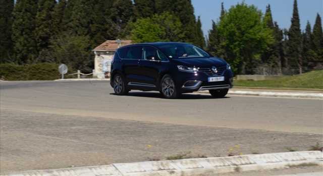Renault Espace 2015, primo contatto