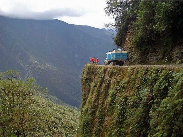 Le strade più assurde del mondo