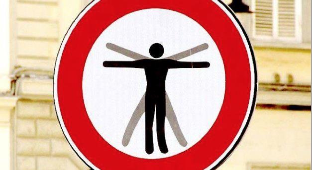 I cartelli stradali più assurdi mai visti
