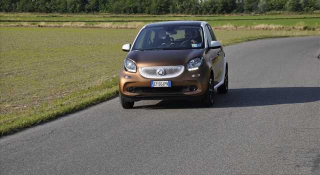 Smart Forfour 0.9 Turbo Passion, la prova su strada