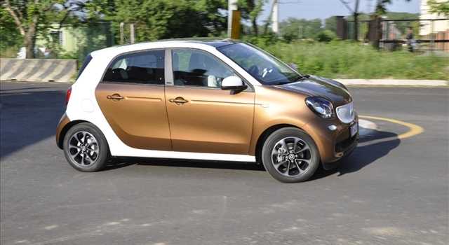 Smart Forfour 0.9 Turbo Passion, la prova su strada